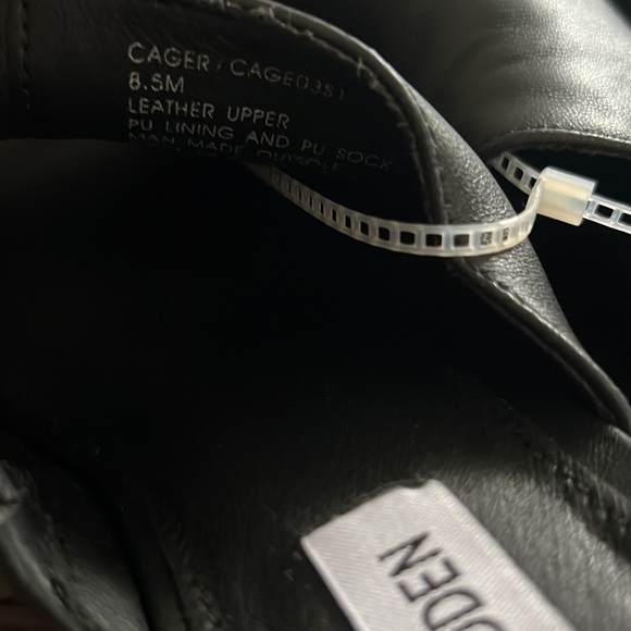 Steve Madden Cagey Leather Double Platform Sandals. - Picture 11 of 11